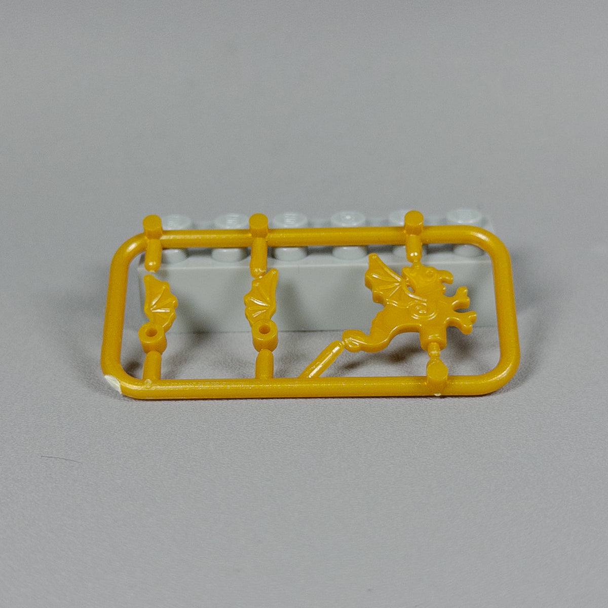 Custom Medieval Accessory- Dragon Plumes [x20 Per Batch]